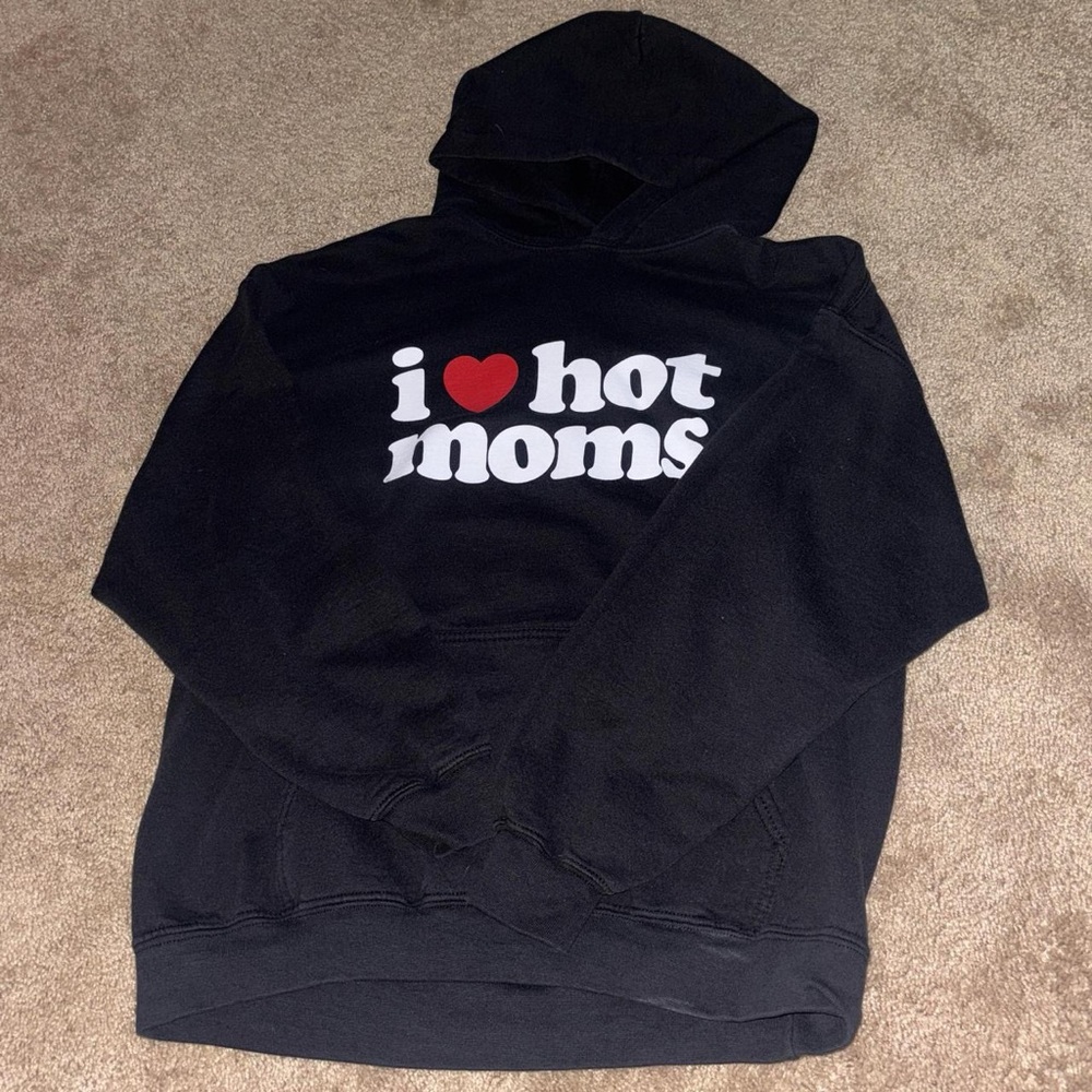 Danny Duncan 'I Love Hot Moms' Hoodie